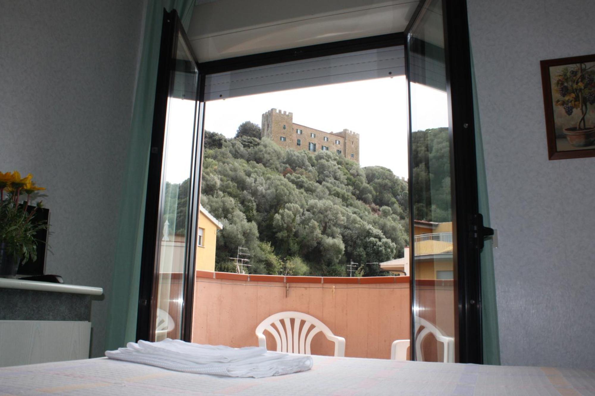 Hotel Aurora Castiglione della Pescaia Exterior foto